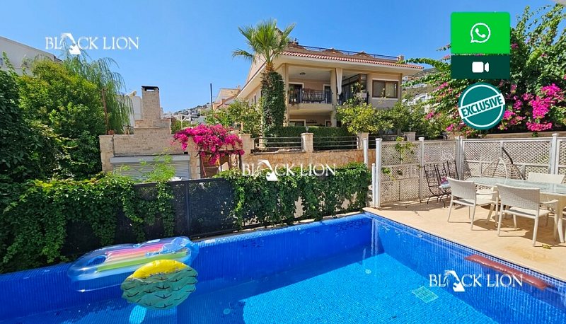 Villa Damla: 4-bedroom luxury villa in Ortaalan, Kalkan (photo 8 of 10)