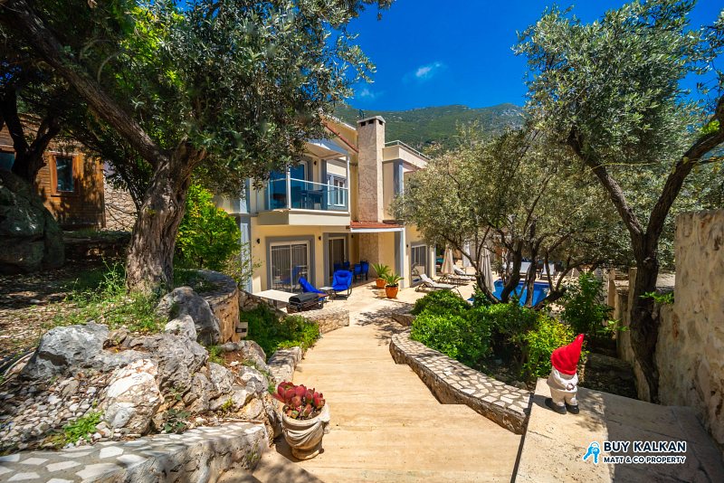 Villa Papatya: 5-bedroom villa in Ortaalan, Kalkan (photo 2 of 24)