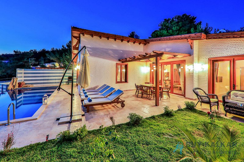 Villa Lavanta: 5-bedroom villa in Bezirgan, Kalkan (photo 2 of 24)